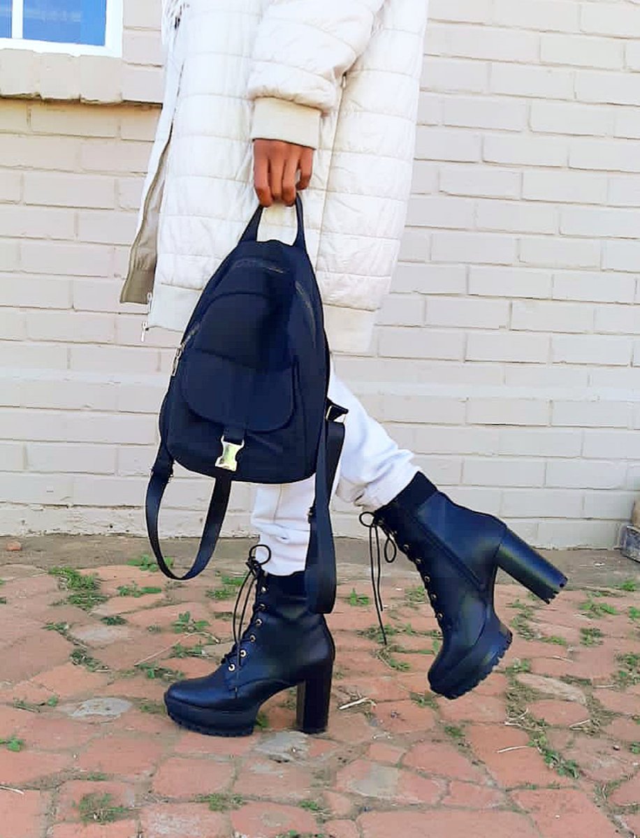 Jerome_M5's tweet photo. Rocking my Size 8🤣❤️🔥✨ https://t.co/XfNBbiTTQr