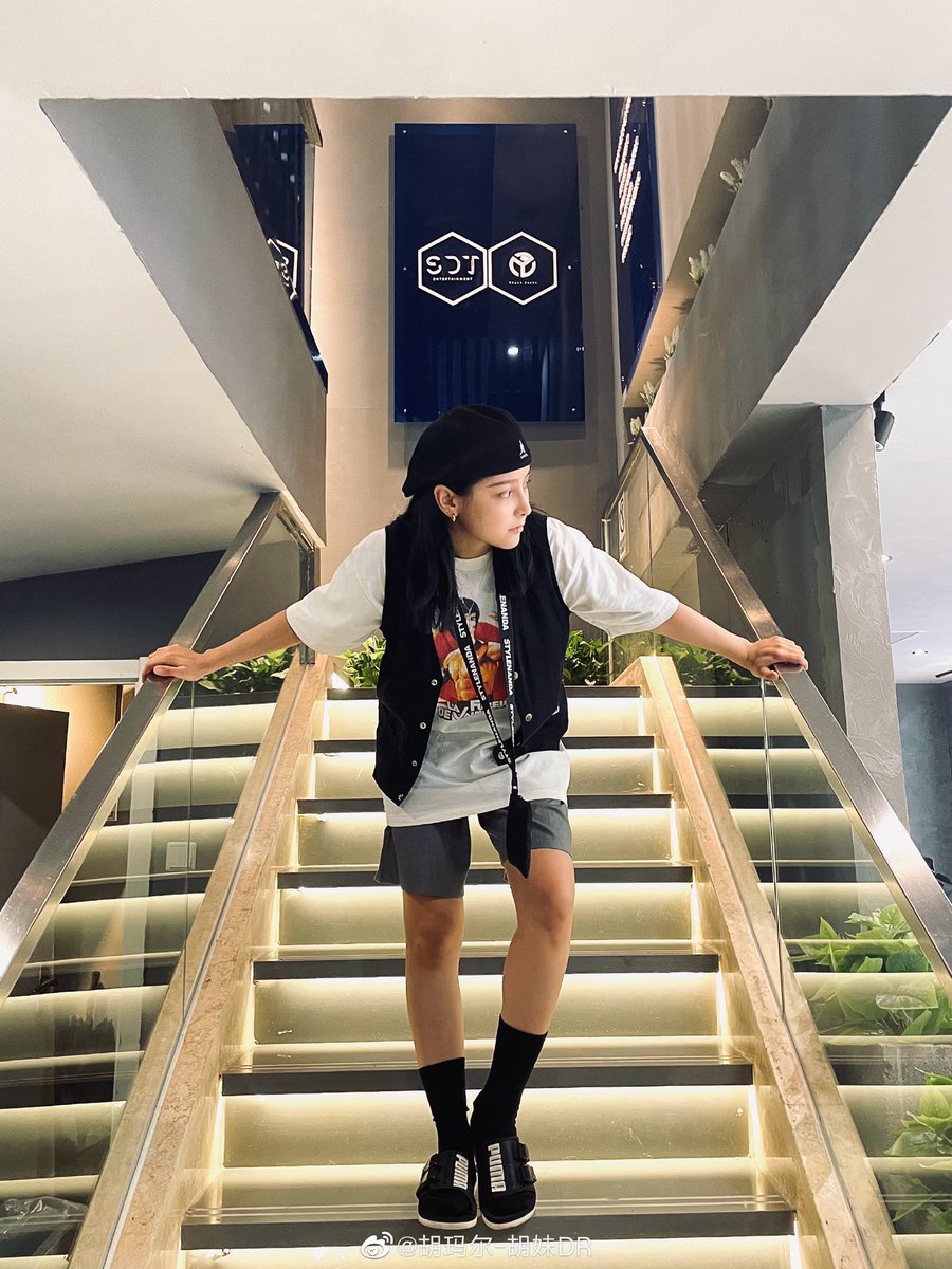awinkarchive's tweet photo. 210702 ✩ hu maer weibo update
#HuMaer #胡玛尔 #awink https://t.co/832HpHAd7L