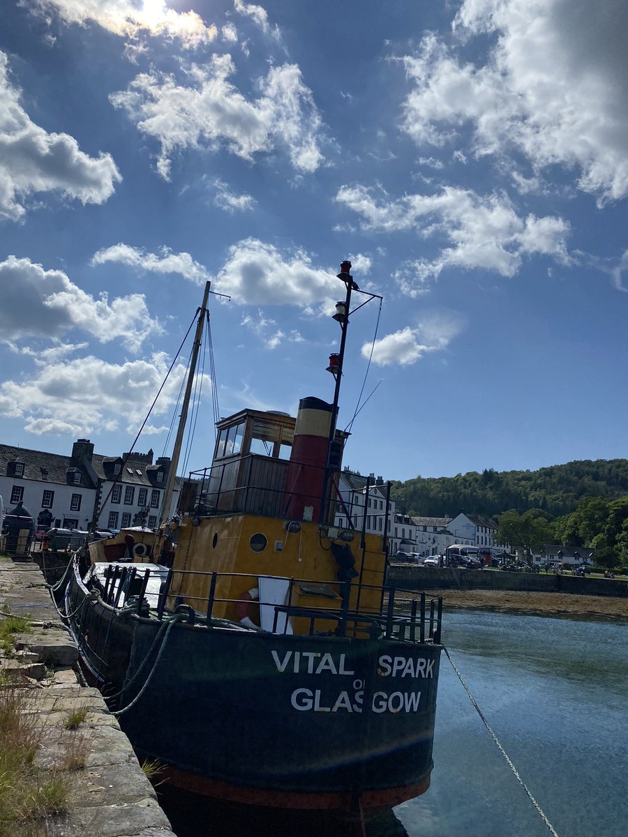 Have tweeted for a while - but yesterday was just like working inside a living postcard if that makes sense? Lol carrying out some cosmetic work for a new owner of this iconic Puffer - before the series stuff starts make it look pretty for the summer - stunning #Inveraray #Argyll
