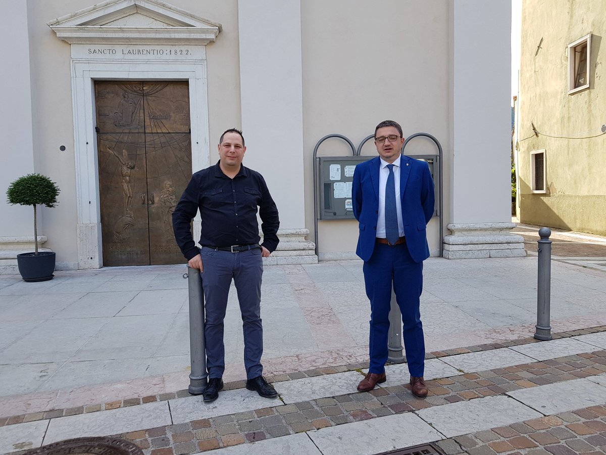 ProvinciaTrento's tweet photo. Seduta 'fuori porta' per la #GiuntaprovincialeTrento Oggi tappa  a #Calliano Nei saluti di benvenuto focus su ferrovia, gestione comuni, scuola e salute @MaurizioFugatti https://t.co/FCC06m5ffD