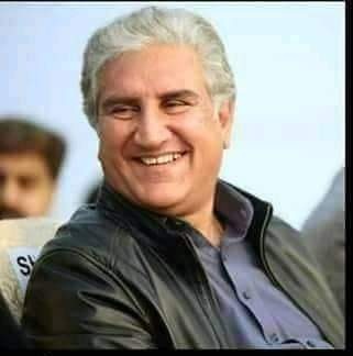 شاہ محمود قریشی1988میں وزیر خزانہ،1990میں وزیر قانون 2008 میں وزیر خارجہ بنا 2018سے حکومت میں ہے اور کہتا ہے ملتان کو پینے کا صاف پانی میسر نہیں جنوبی پنجاب محرومیوں کا شکار ہے ہم نے الگ صوبہ بنانا ہے اس سے کوئی پوچھے 30سال سے تم ملتان سے  الیکشن جیت رہے ہو اب تک ملتان کو کیا دیا