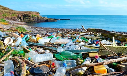 Call for global treaty to end production of ‘virgin’ plastic by 2040 theguardian.com/environment/20… Scientists say agreement must cover extraction of raw materials and pollution that blights seas and land @nsim_berlin @MattMacL @Tearfund @Gloria_Rosetto @BaselAction