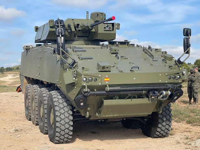 DefensaCom's tweet photo. El grupo SCP Sintersa en el Dragón del Ejército de Tierra, la importancia de los sistemas de interconexión
#dragon #sintersa #industriamilitar #ejercitodetierra @EjercitoTierra #carrodecombate
https://t.co/65c3F029pz https://t.co/TSiXZc3fDY