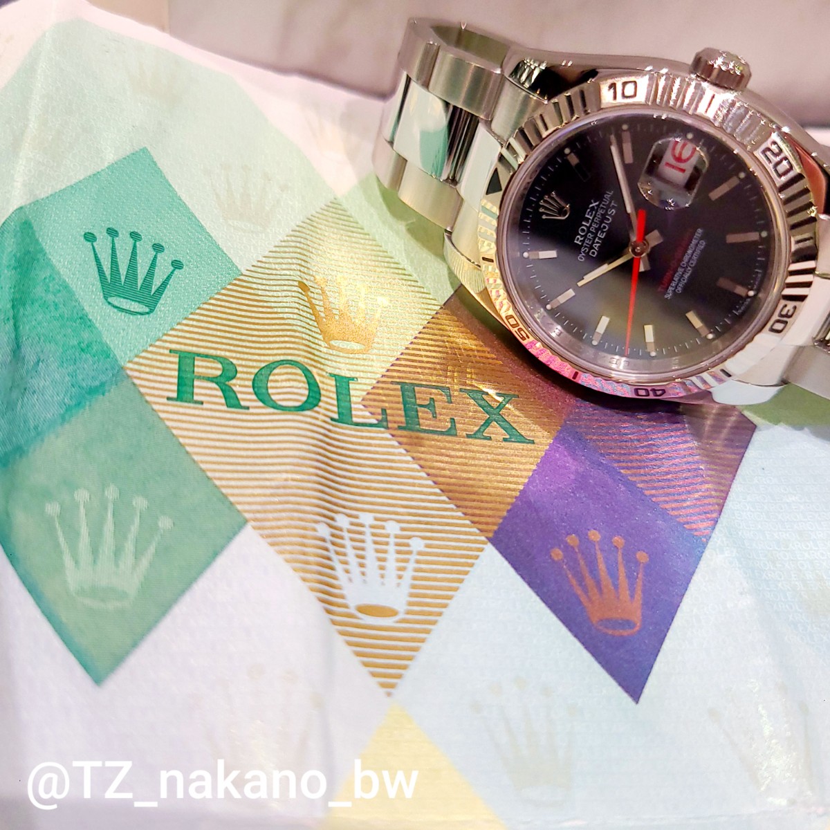 TZ_nakano_bw's tweet photo. #デイトジャスト #Ref116264
#ターノグラフ
2004年~2013年頃に製造されていました⭐
初代ターノグラフが初の回転ベゼルを搭載し、スポーツモデルの原点いわれています🥰❤️
#ロレックス #ロレックス買取 #タイムゾーン中野 #ロレックス好きと繋がりたい #タイムゾーン中野 #ギャラリーレア https://t.co/t9B4vklvQz