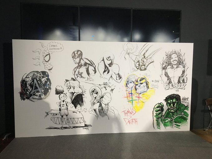 六本木のマーベル展の内覧会と沖縄のマーベル展でライブドローイング。「あれは楽しかったなぁ」と思えるくらい生きてる中で一番いい思い出。 #フォロワーの9割くらいが体験した事が無さそうな体験 