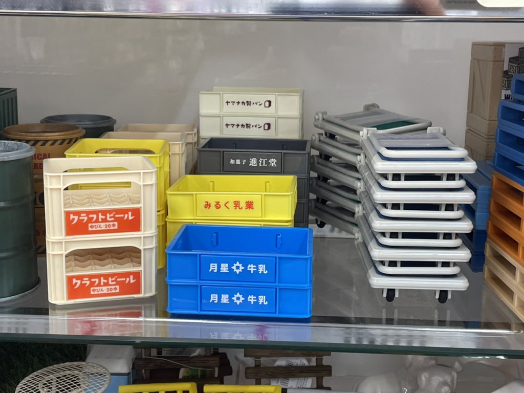 蛮鬼 Twitterissa ダイソーにて 新商品のばんじゅうミニチュアがあったのでとりあえず全種類購入した 最近暇さえあれば100均のミニチュア買ってる気がする 集め出したら止まらない 100均 ミニチュア T Co K3bfhnbbjn Twitter