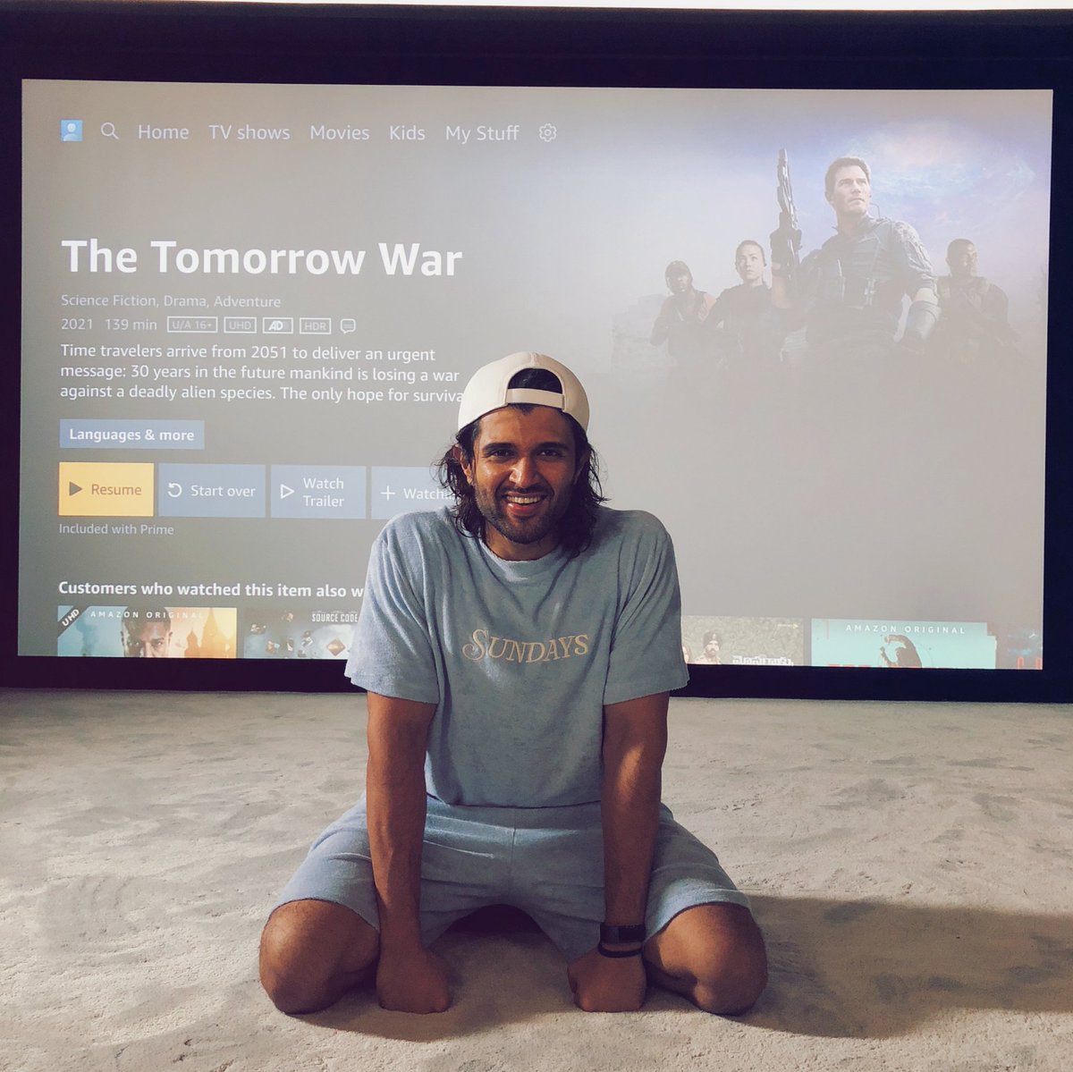 TheDeverakonda's tweet photo. Finallyyyy huge Actionnnn, sci-fi, comedy extravaganza 😁

Was waiting excitedly for this one, Watched #TheTomorrowWar on @PrimeVideoIN today and enjoyed it maxx!

Definitely a must watch for action lovers 🔥 you can also watch it in Telugu and Tamil 🥳 https://t.co/tD8vcQwxGL