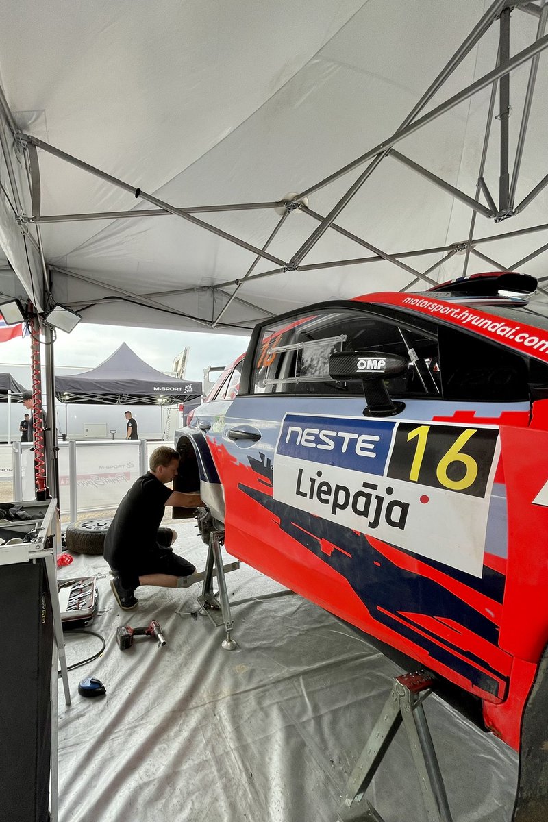 OpensTightens's tweet photo. #Rallying Fact
Rally drivers are a different breed, they really are!
@HuttunenRacing's knocking @HMSGOfficial's doors for a #WRCar drive and have no probs helping @OCVeiby out with whatever necessary
Can't see this happening in @F1 or @Formula2, not in this modern world! https://t.co/BRUJRRWQFC