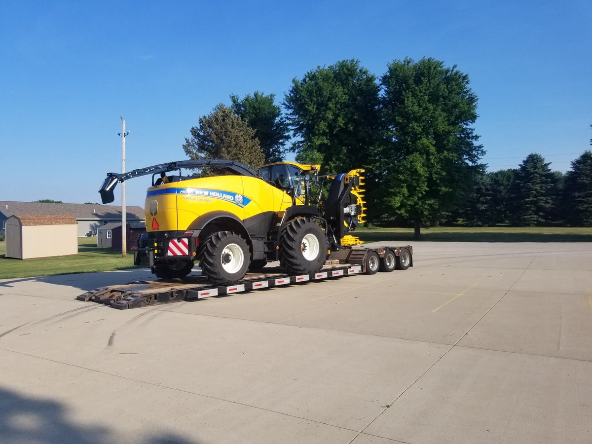 TC_Implement's tweet image. We are ready to roll for the Inwood 4th of July celebration tomorrow! Look for us in the parade which starts at 10:15! Check out all they have to offer on the flyer below! 🇺🇸 💥🎉 @Case_IH @NHAgriculture @NewHollandAG @TC_Implement #tc_implement #July4th #America #USA
