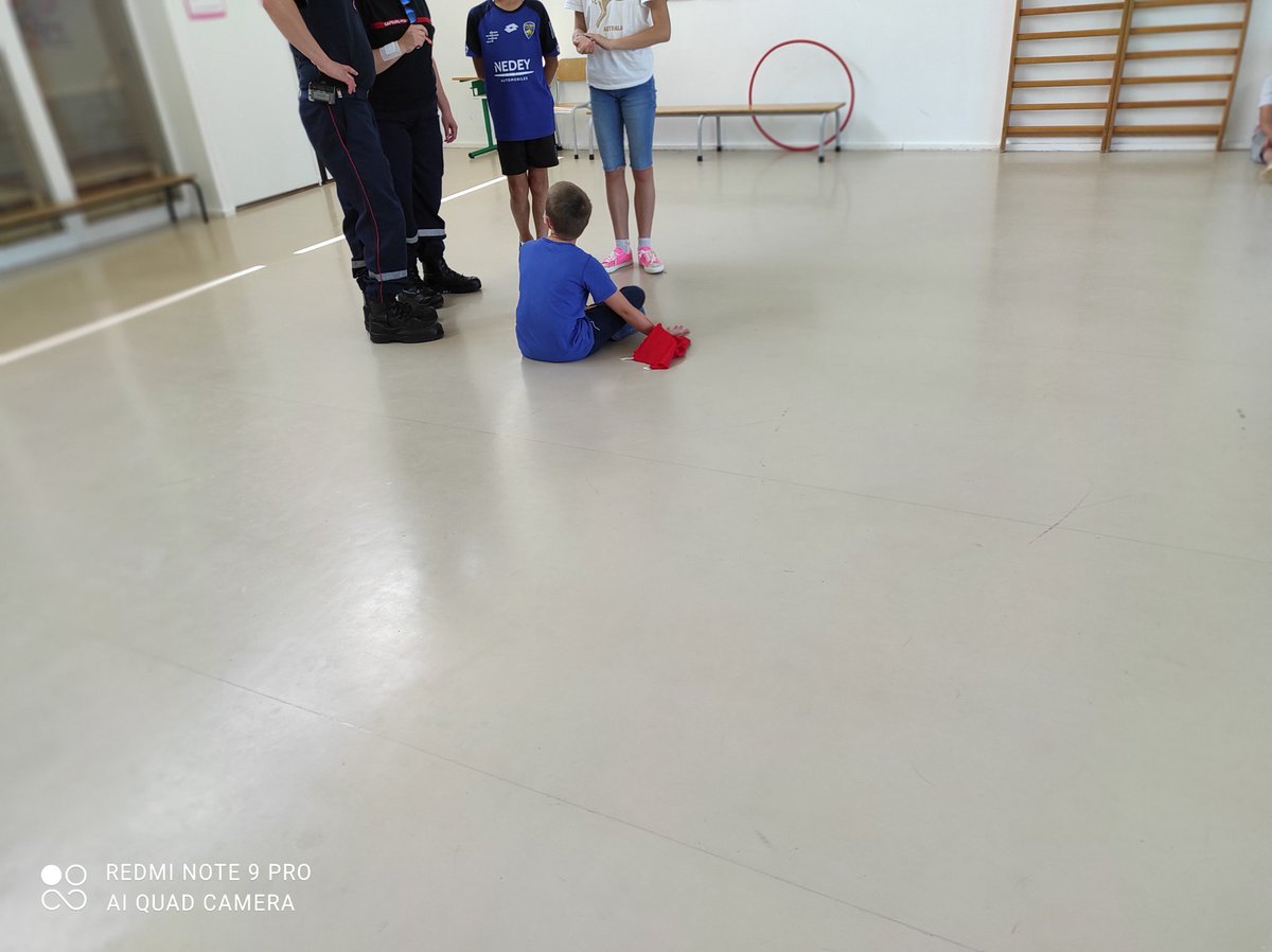 #secours Nous avons appris les premiers gestes de secours avec les pompiers de Noroy-Le-Bourg.