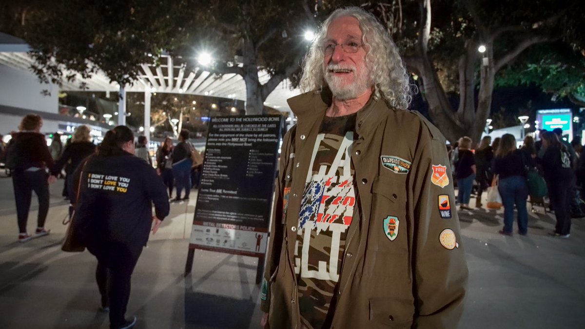 The Dancing Man of L.A. (@ladancingman) on Twitter photo Thank you <a href="/buzzbandsla/">Buzz Bands LA</a> for sharing Howard’s story! How many concert tickets have you bought since shows have been announced?! Last month Howard spent $10,000 on tickets!! 👀🕺🎶 Read more about the #PBS music doc: buzzbands.la/2021/07/01/the… Thank you <a href="/buzzbandsla/">Buzz Bands LA</a> for sharing Howard’s story! How many concert tickets have you bought since shows have been announced?! Last month Howard spent $10,000 on tickets!! 👀🕺🎶 Read more about the #PBS music doc: buzzbands.la/2021/07/01/the…