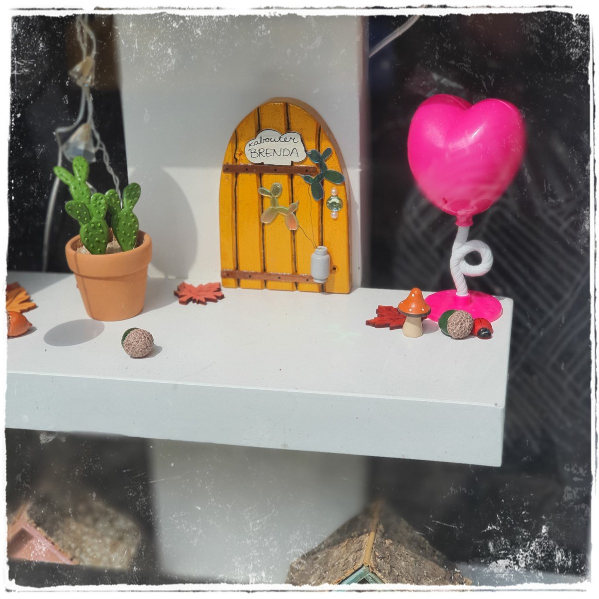 AtelierCreaRose's tweet photo. #kabouterroute #Lievelde
Super cute deurtje, zo blij mee
Dinsdag is de opening
https://t.co/YzHB8NjC7K https://t.co/6MNpIfK6W1