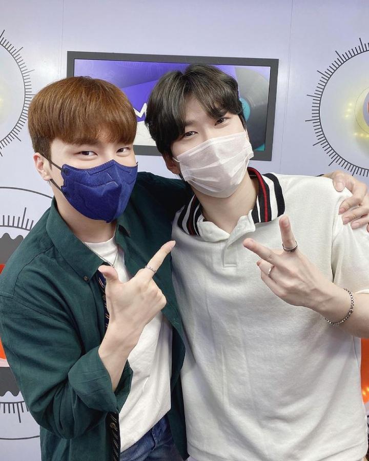 BESTFRIENDIntl's tweet image. [INS] 210702 Music Access Arirang IG with Hyunseong #VIP_ACCESS with #HYUNSEONG #BF #BOYFRIEND #보이프렌드  instagram.com/p/CQ0Wl_qjfYh/…