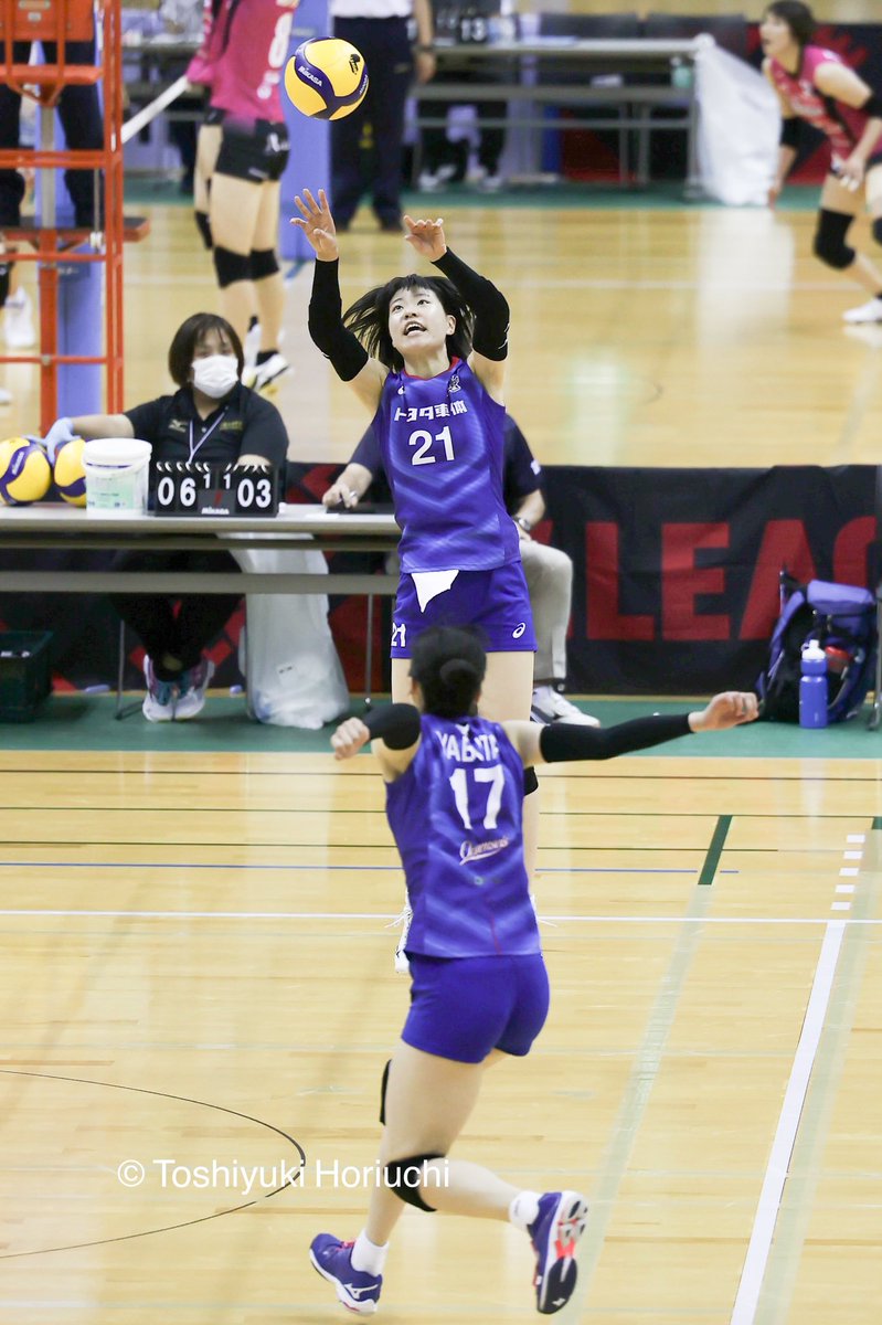 toshiyuki00981's tweet photo. 丁寧かつ大胆なトスワークはこれから楽しみ💕
#Vサマーリーグ西部大会
#スカイホール豊田
#queenseis_tab
#トヨタ車体クインシーズ
#加地春花 https://t.co/uMi2Zpe2Fv