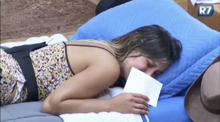 WFLD02LIZ's tweet photo. minha vida todinha https://t.co/kyg6OFW5tP