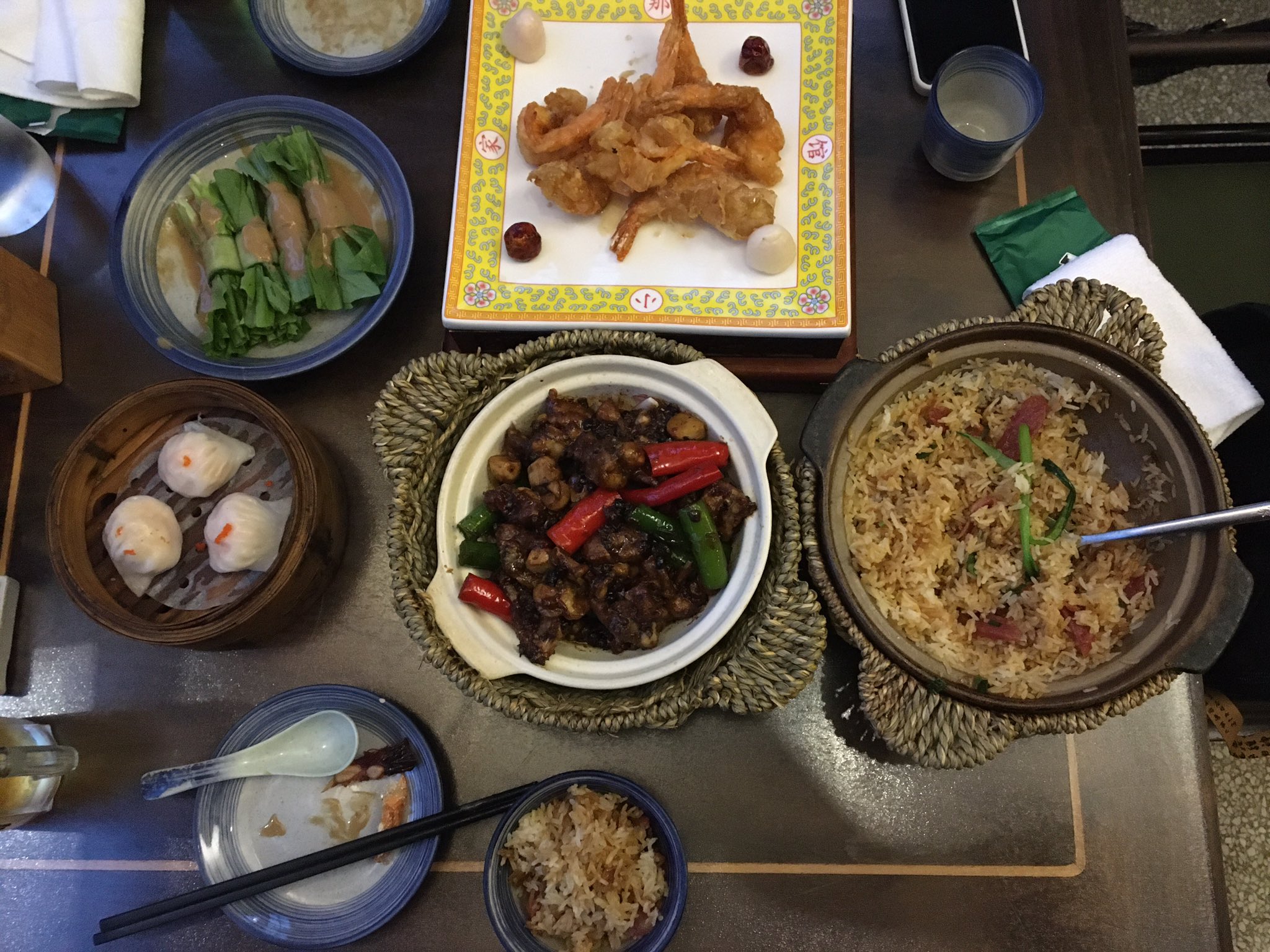 ヨウイチロウ 中国移住トータルサポート 日本一時帰国中 初めて食べるカエル料理 骨が多くて魚を食べてる様なイメージ 天津でも中々オシャレな雰囲気 中国 天津 カエル T Co Wx0vzpmuar Twitter