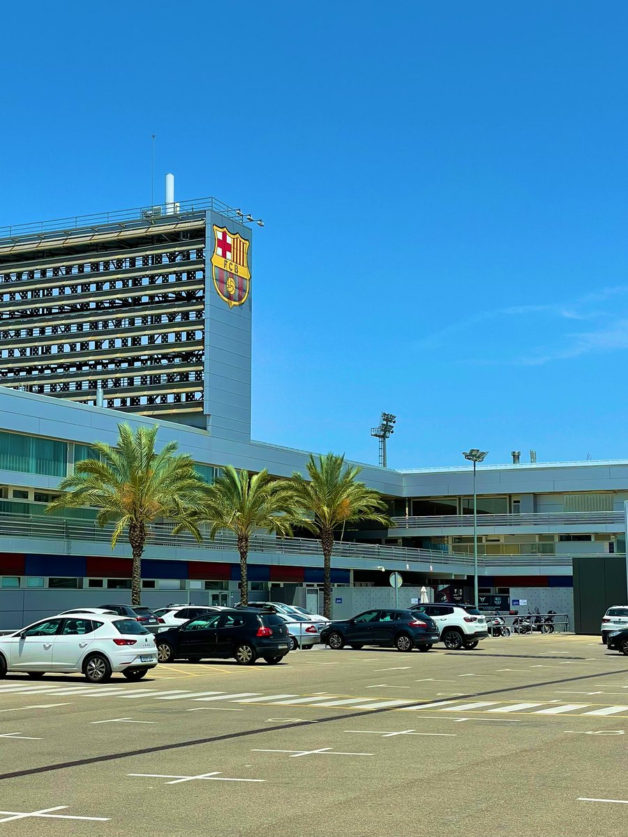 Gracias, Paco, por ser la inspiración que da forma a esta 𝗜𝗗𝗘𝗔 𝗱𝗲 𝗷𝘂𝗲𝗴𝗼 que parte de una sensibilidad completamente humanista.

Thanks to all of those who have taken part of this journey. One way or another you’ve also contributed to my self-development.

Gràcies⚽️🔵🔴