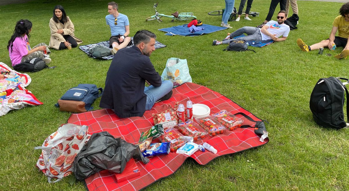 akqa_leap's tweet image. Kudos to our People team and in-house wellbeing team Shield who worked hard to bring us together safely today for the first Potato in the Park yesterday!

We're also celebrating some recent food-related events as well as Wimbledon 😋 #DoughnutWeek #PicnicWeek #WorldChocolateDay