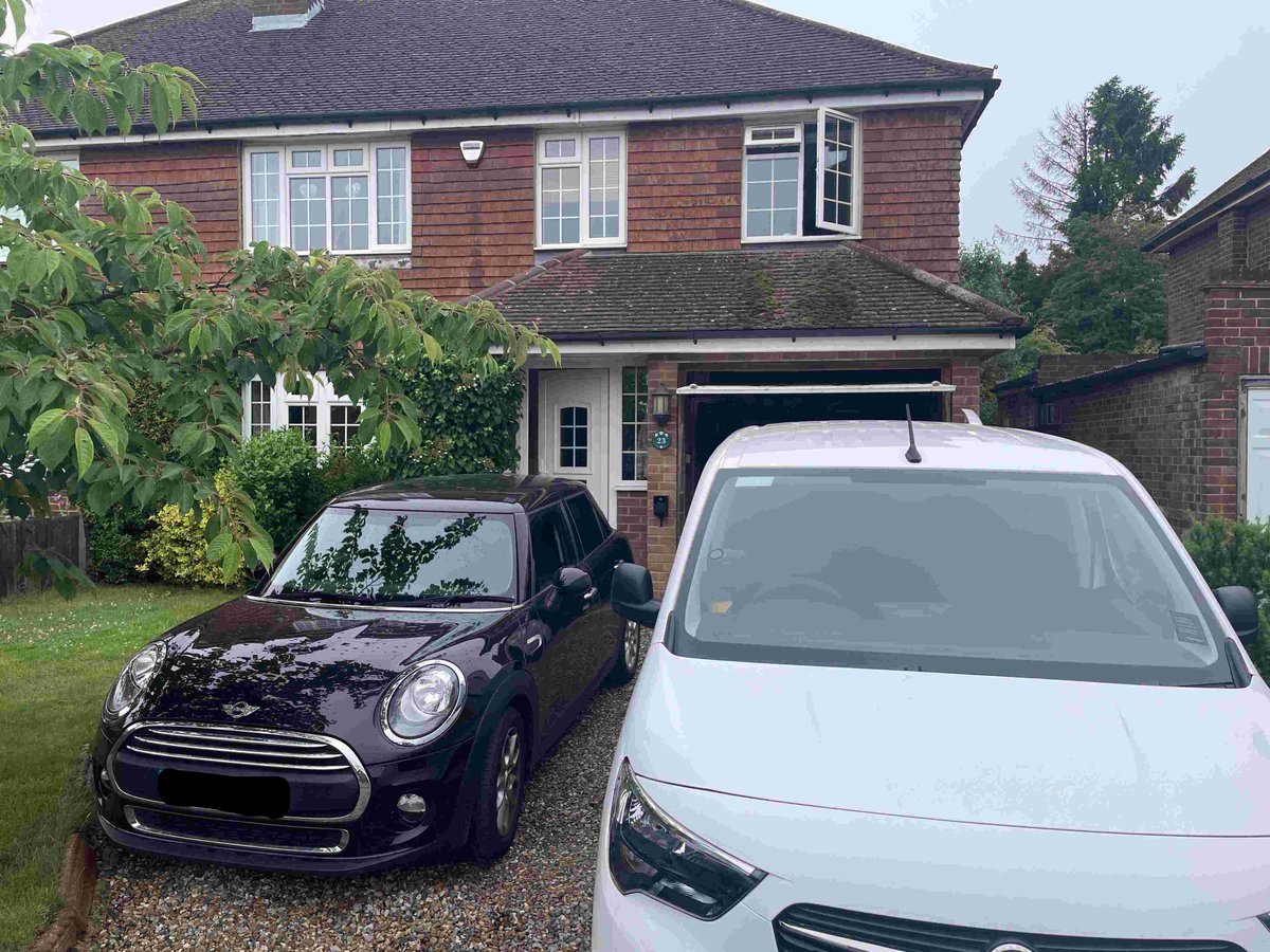 The <a href="/EO/">Embrace Frustration</a> Charging Mini Pro 2 is called 'Mini' for a reason! How discreet is this unit👀

#proev #electricvehicle #evcharging #eocharging #eominipro2 #evchargerinstallation #EVUK #futureisgreen #savetheplanet #futureiselectric