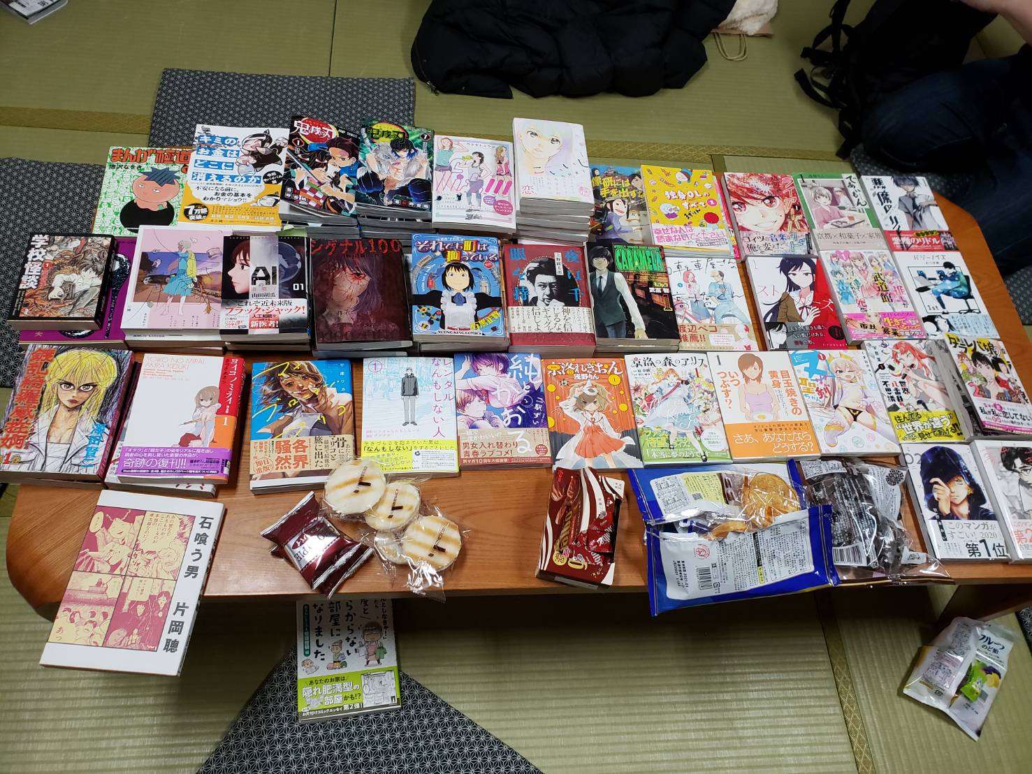 つじくん マンガ大好き芸人 名刺代わりの漫画10選 ジョジョの奇妙な冒険 ブラックジャック ぼのぼの デビルマン めだかボックス 空が灰色だから 魔人探偵脳噛ネウロ Gut S あたしンち 謀略のパンツァー マンガ6000冊持ってて パンデミック前は皆でマンガ