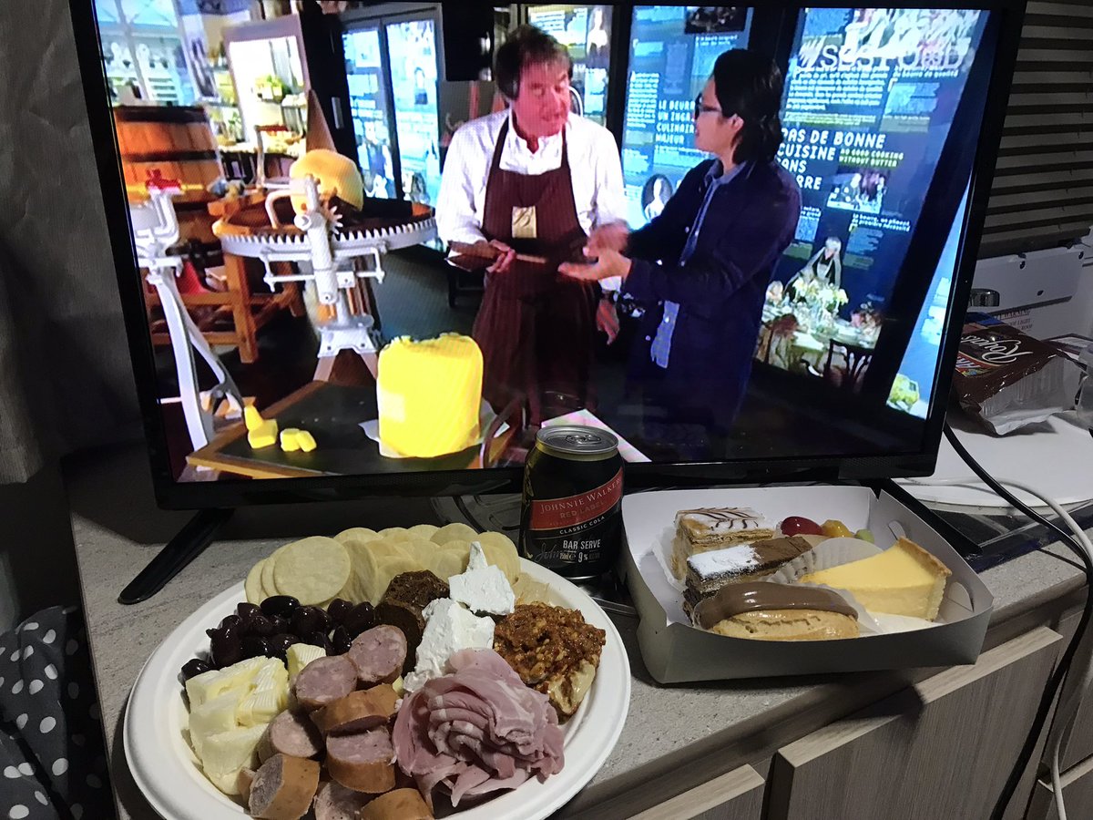 ruzza68's tweet photo. #toursnackspread #sbstdf #couchpeloton #fromagefriday @zahribeth

Preparing snacks whilst watching Luke Nguyen’s France on SBS food to get some inspiration. He met with a butter maker of course 😂 Petit fours are from a nice French bakery #LeFournil https://t.co/sNFjjQr2mh