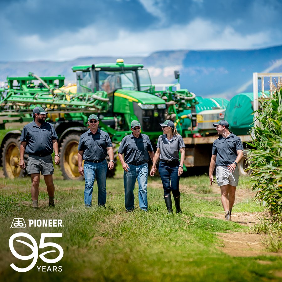 pioneerseedsa's tweet photo. We at Pioneer believe that being an accountable brand and business has contributed to our success over the past 95 years. Pioneer - 95 years of teamwork
#PioneerSeedSA #MadeToGrow #BestIsYet #Agriculture #SouthAfrica https://t.co/kXDV9A9wBX