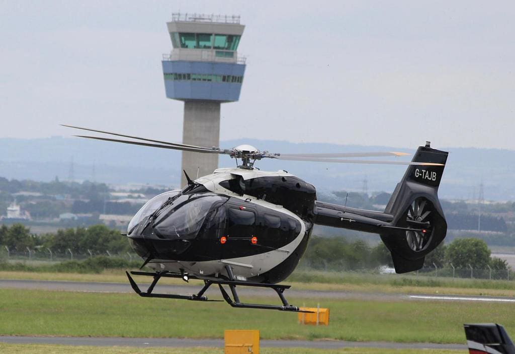HelicentreUK's tweet photo. We're looking forward to both Goodwood festival of speed &amp; the Silverstone Grand Prix this month. If you have tickets to either event and would like more information or a quote on arriving by helicopter get in touch: info@helicentre.com01514480388 01617896110 or DM us. https://t.co/cBNemursNp