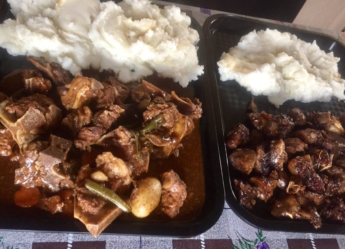 KoKolobeng's tweet photo. Wondering what’s for lunch?
🐷 

Angie #bekelebeke #Nkandla https://t.co/dGtBlYmkZb