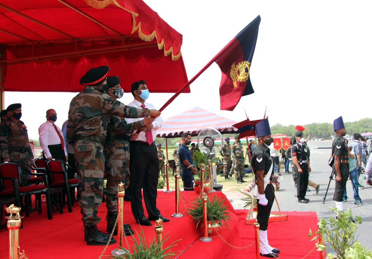 DRDO_India's tweet photo. Short Span Bridging System-10 m designed and developed by DRDO has been inducted into Indian Army by the Chief of the Army Staff, General MM Naravane during a ceremony held today at Delhi Cantt. Secretary DDR&amp;D and Chairman DRDO Dr G Satheesh Reddy was present on the occasion. https://t.co/N8dRGFCDOM