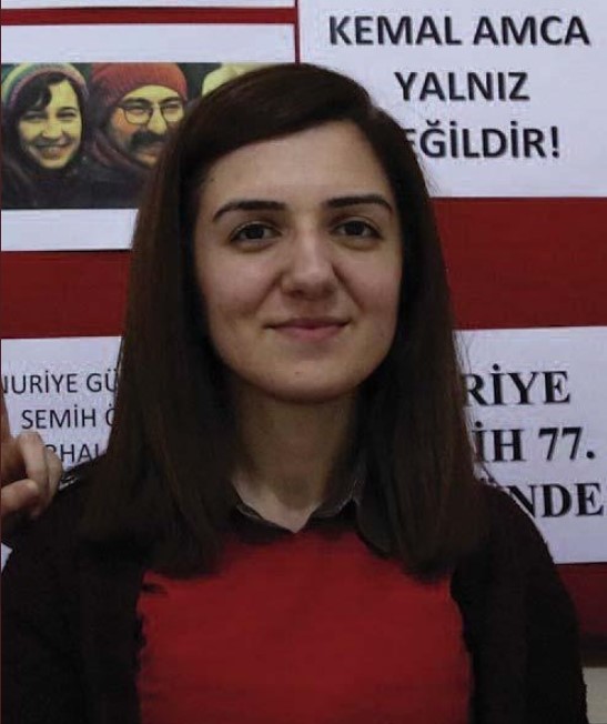 ho_dergi's tweet photo. DEV-GENÇ: ELİF ERSOY YALNIZ DEĞİLDİR, ELİF ERSOY’UN SEVK TALEBİ DERHAL KABUL EDİLSİN! https://t.co/r9UfznS86j
