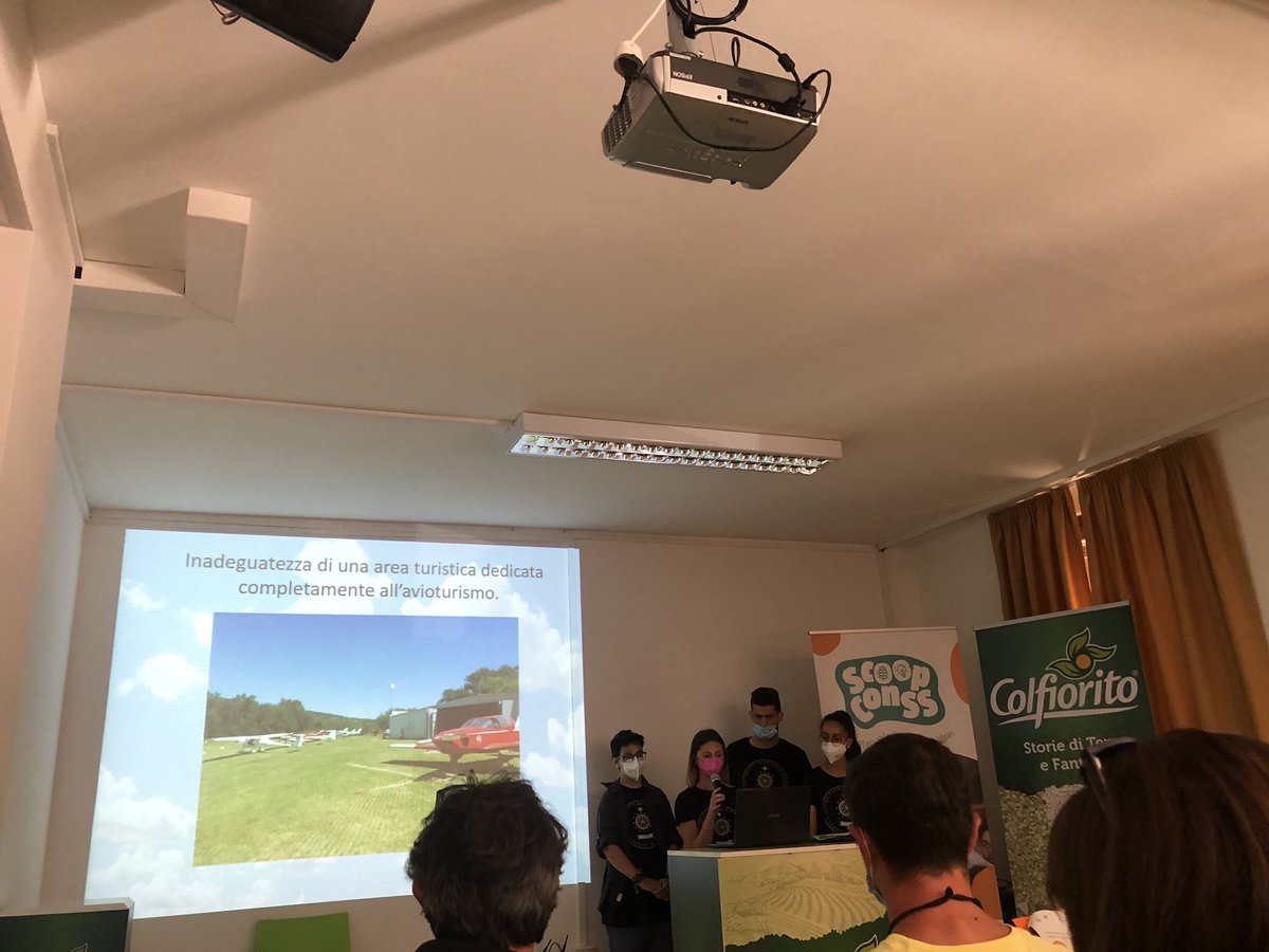 abfromz's tweet photo. Amazing ideas and wonderful presentations by students from different institutions in Umbria #scoopconss https://t.co/pch8doqKXS The future is bright! https://t.co/SFmJ3VvCdy