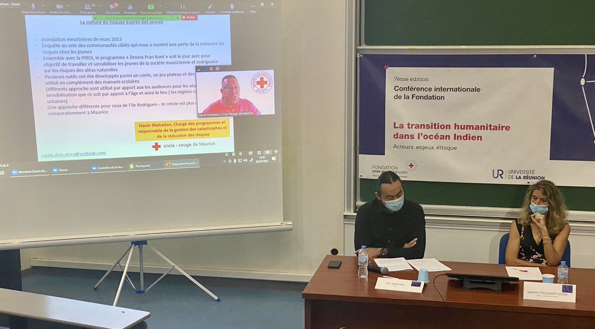 [CONFÉRENCE <a href="/FondationCRF/">Fondation Croix-Rouge française</a> - Jour 2] 
Navin Mahadoo, responsable de la Gestion des #catastrophes à la Croix-Rouge de Maurice, présente le travail participatif de la Société nationale réalisé auprès des jeunes de #Maurice et de #Rodrigues afin de développer la culture du risque.