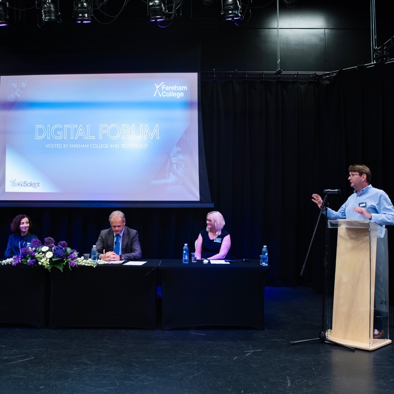 FarehamCollege's tweet photo. Thank you to all who attended our Digital Forum yesterday, both in-person or virtually, hosted in collaboration with #TechSolent.
We welcomed @GillianKeegan MP and @cj_dinenage MP to this event to discuss the choices available for school leavers.
@educationgovuk #TLevels