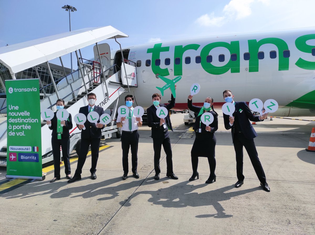 Aeroport_Lille's tweet photo. premier départ ce matin vers Biarritz
@transaviaFR surfe sur la vague de demandes de #vacancesenFrance !
la compagnie propose tout l'été des départs vers #Biarritz et le paysbasque tous les vendredis et tous les lundis
#aeroportbiq #EnModeBasque #P_Basque #BtzTourisme https://t.co/fwCXje2slH