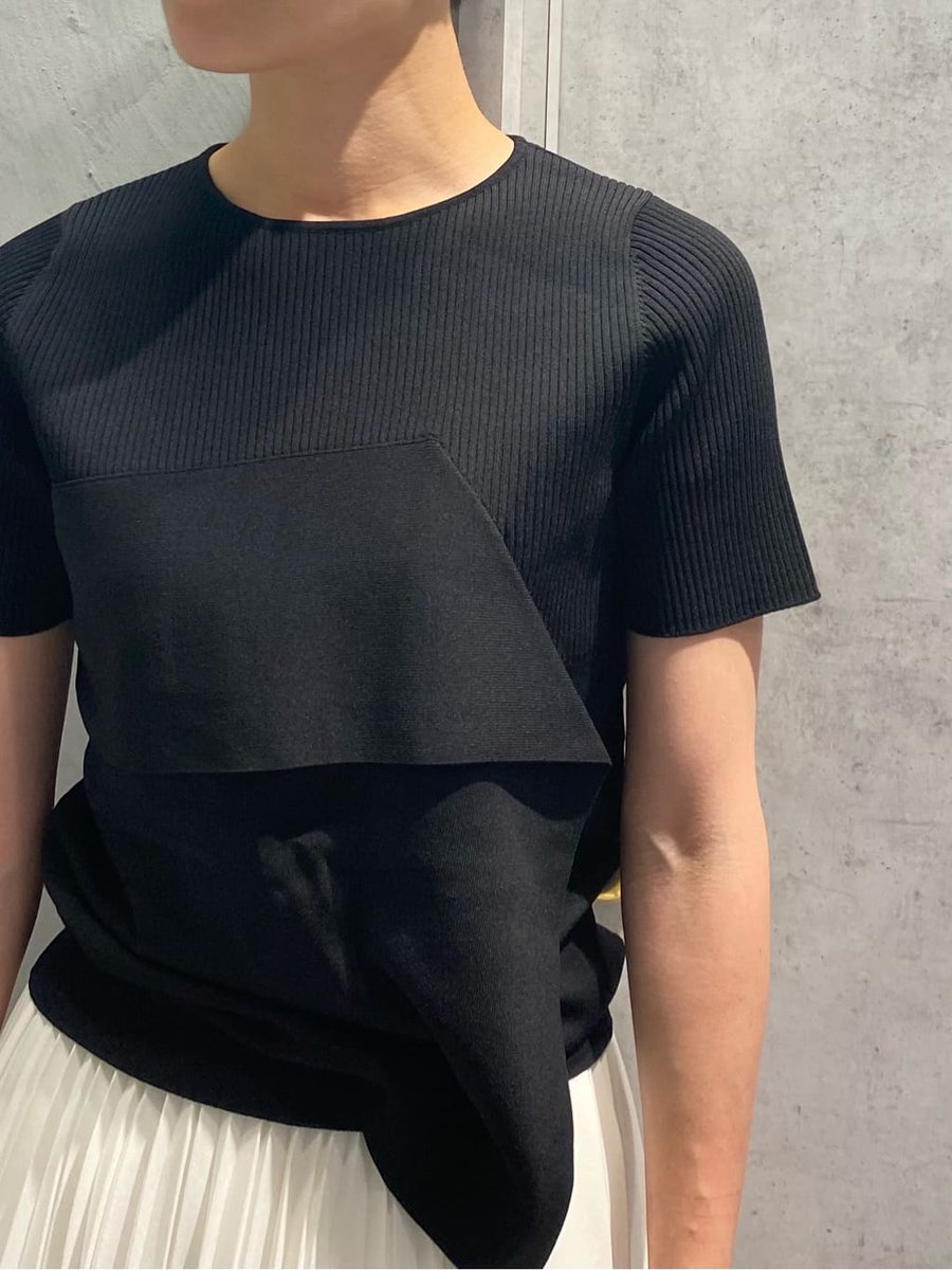 CastColon's tweet photo. #saleitem ✨

🏷フロントデザインリブニット
¥17,600
↓
¥14,080

STAFF：161㎝

https://t.co/lbTP5MT99f

#CASTcolon #キャストコロン #パンツ #スタッフコーデ #セールアイテム #セール https://t.co/3aEJtwXcWV
