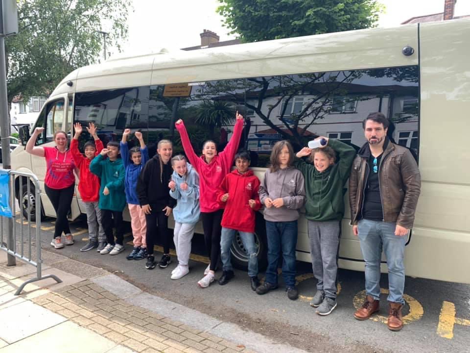 💙 and they’re off… Wishing  our Form 6 an amazing weekend as they head off on their residential trip #form6residential 💙