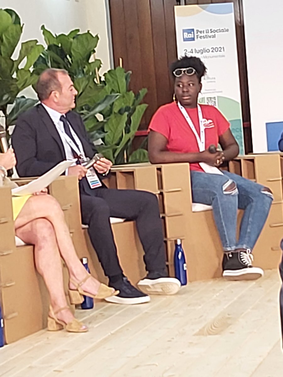 "Frequento il Punto Luce di <a href="/SaveChildrenIT/">Save the Children IT</a> da quando ero piccola e lì e con il Movimento Giovani ho scoperto passioni che non sapevo di avere". Bineta, 16 anni, che come molti suoi coetanei ha l'energia per cambiare il futuro. #Spoleto #festival @RaiperilSociale