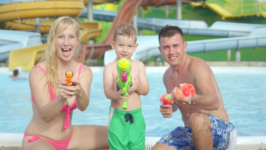 AlaveraParque's tweet photo. ¿Quieres pasar un verano de lo más divertido? Recordamos que en @juguettos de #parquecomercialalavera podrás encontrar todo tipo de entretenimiento 🤩
¡No pasarás calor con la divertida sección de verano! 🌞🌞

#alaveraparquecomercial #juguettos #verano #diversión https://t.co/9CqX3Bcjiy