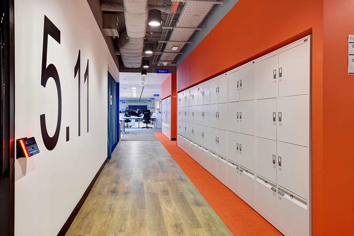 Our Freestor Accent lockers looking very smart sat back into the alcove. Featuring cam locks with label holders and bottom drawers. See the case study online: flexiform.co.uk/case-studies/h…