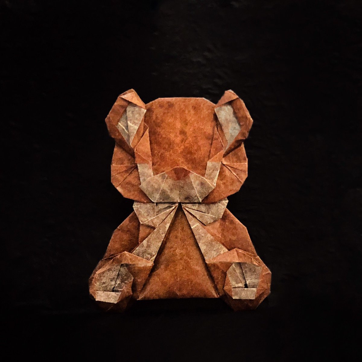 Cordialess's tweet photo. Teddy Bear V3 designed by @mxfung 

#origami #origamiart #teddy #teddybear #bear #cute #adorable #softtoy https://t.co/KEsxCtOEwB