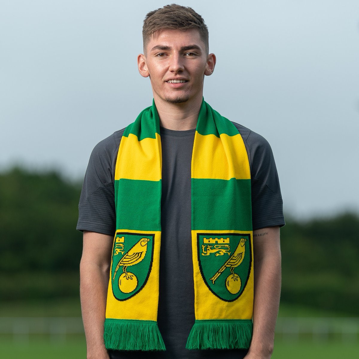 TwtChelseaMY's tweet photo. Billy Gilmour dihantar loan ke Norwich City. Goodluck, Billy. https://t.co/xxW2Hfs5z7