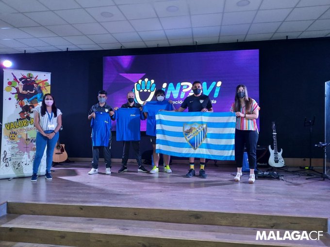 MalagaCF_en's tweet photo. The #MCFoundation heads to the @INPAVI and @ArrabalAID summer camps ☺️

➡️ https://t.co/RVVMj4AjoL

#BlueAndWhiteValues https://t.co/jW2DLxSW5s