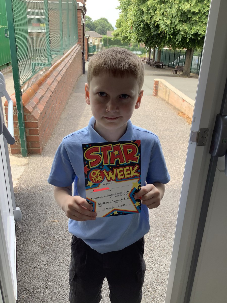 IPMATGawthorpe's tweet photo. 2 fantastic role models from Year 3 were the receivers of this weeks star awards. These 2 children can always be relied upon to try their best and make the right choices. Well Done βοΈ #GCAYear3 https://t.co/itAPT6m1MW