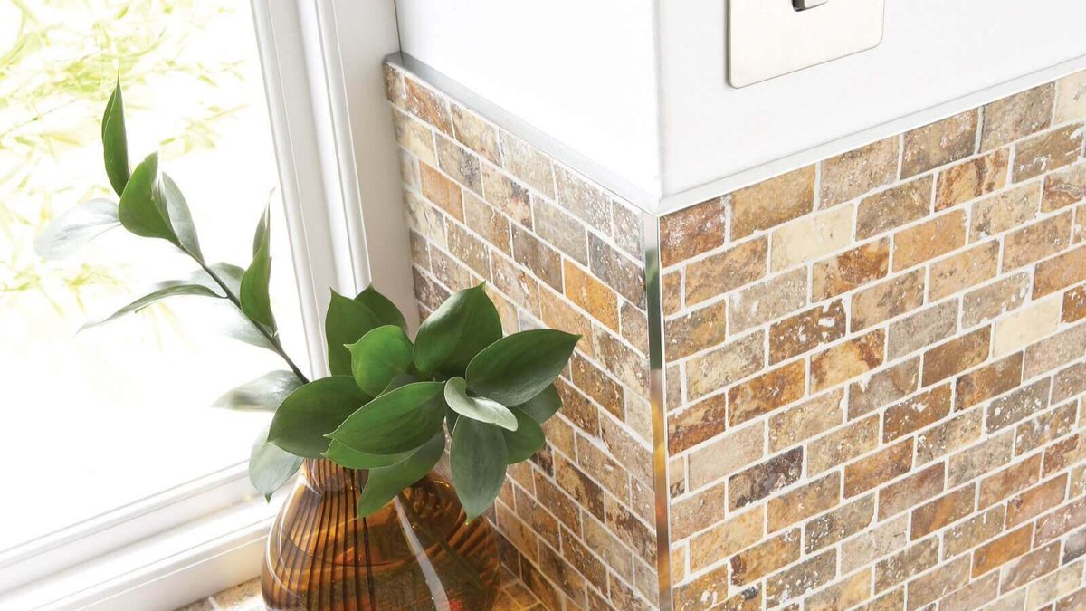 HomeluxQEP's tweet photo. For a professional finish and modern look for your tiling project, choose our 12.5mm Stainless Steel Tile Trim which is our current product of the month! Click to buy here: https://t.co/air2UB9ovJ https://t.co/iJru1hPnLr