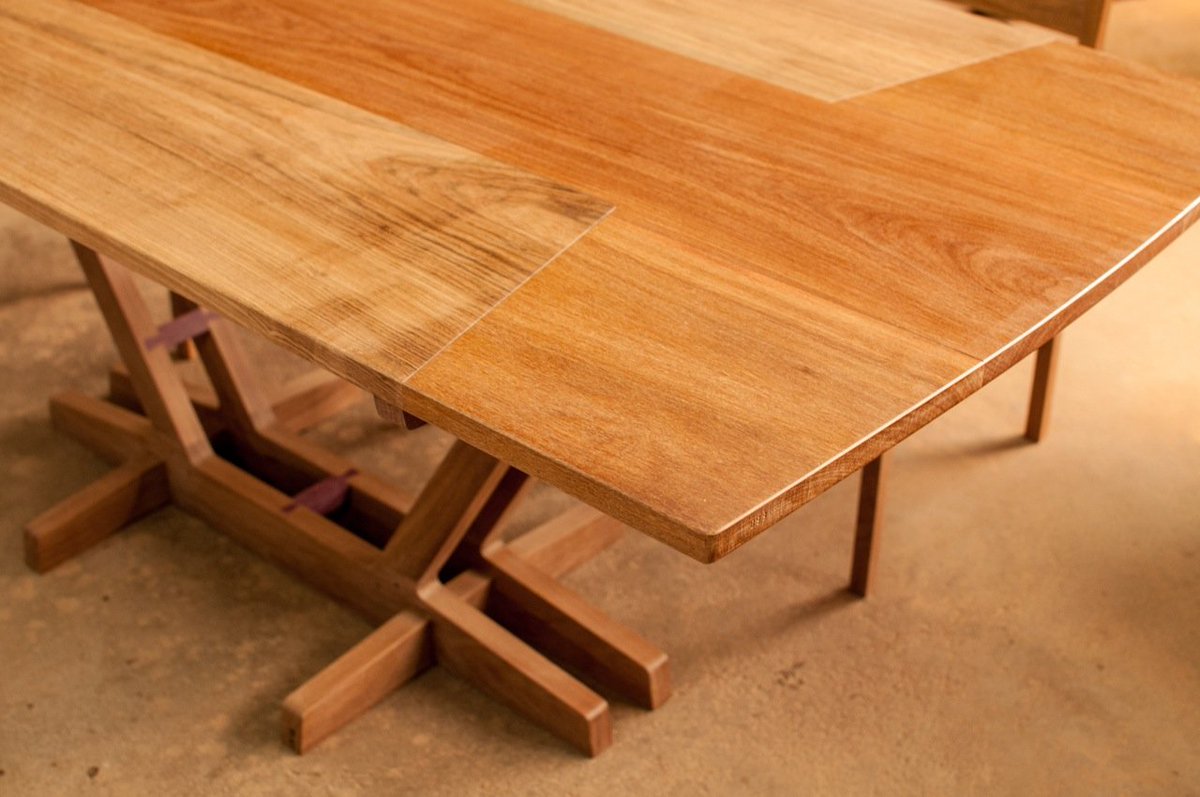 oebanista's tweet photo. Mesa de jantar Paião | Paião dining table 

#oebanista #ricardograhamferreira @oebanista #marcenaria #woodworking #ebenisterie https://t.co/CRxkYr0Kbb