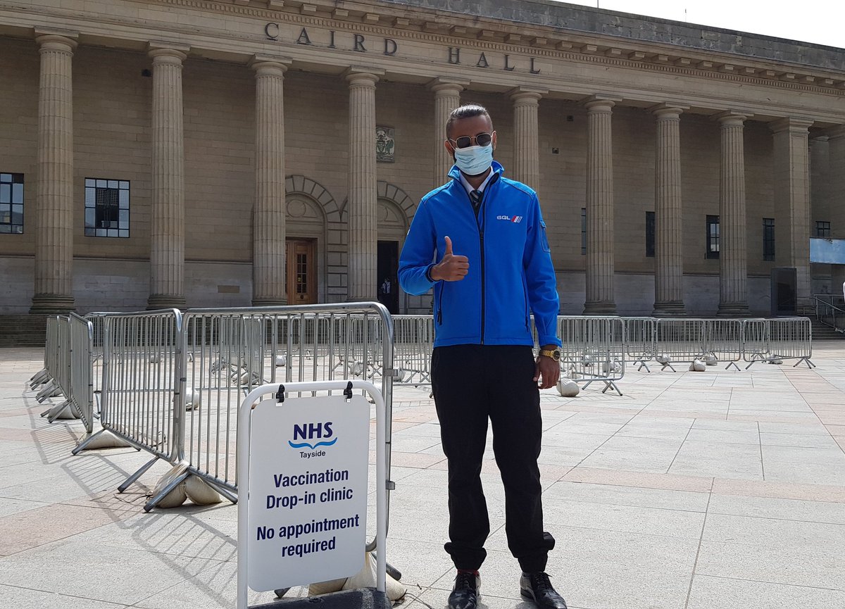 NHSTayside's tweet image. There is currently no queue at our drop in 💉 clinic at the Caird Hall.

Pop in if you're over 18 and not had your first vax or are 8 weeks or more since your first.

#grabajab