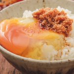 ふくやの『ごはんとまらんらん』に注目!明太子×卵の卵かけご飯アレンジが最高の美味しさ!