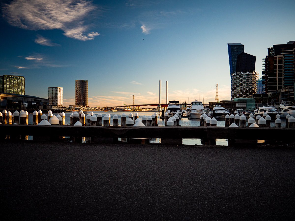 jake_wilson95's tweet photo. Lil quick snap and edit of the Bolte bridge from the other day.
#boltebridge #docklands #melbourne #panasonic #lumixgh5 #photography #lumix https://t.co/I834h5rvuD