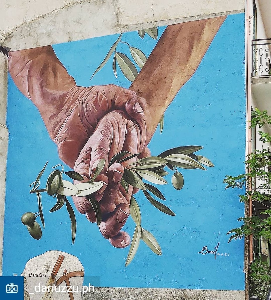 CalabriaTweet's tweet photo. Arte di strada per le vie di Castelsilano (KR). Grazie a @_dariuzzu.ph per questo scatto! #castelsilano #crotone #calabriatweet #streetart #murales #arte #art #visit #visititaly #travel #viaggiare #traveling #paese #discover #fotografia #photography #cal… https://t.co/uf5ej8Z4lI https://t.co/jgZbUMgmAy