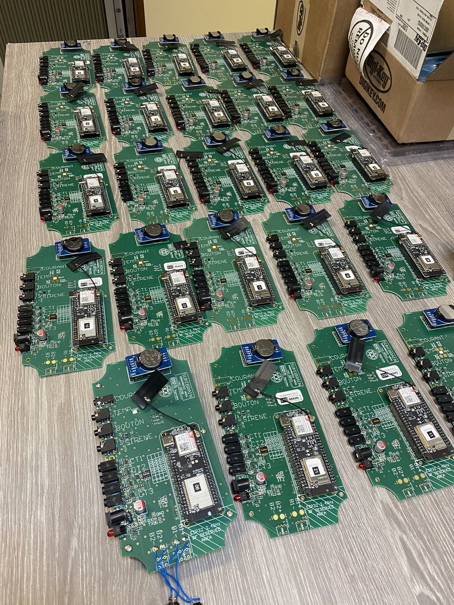 #makeorbuy? En conception #IoT il faut souvent faire ce choix, encore plus lorsque les disponibilités en composants deviennent plus hazardeuses. Encore un exemple ici avec l’intégration (#rapidprototyping…) de modules #ESP32 pour une solution #connectée #photovoltaïque #PV